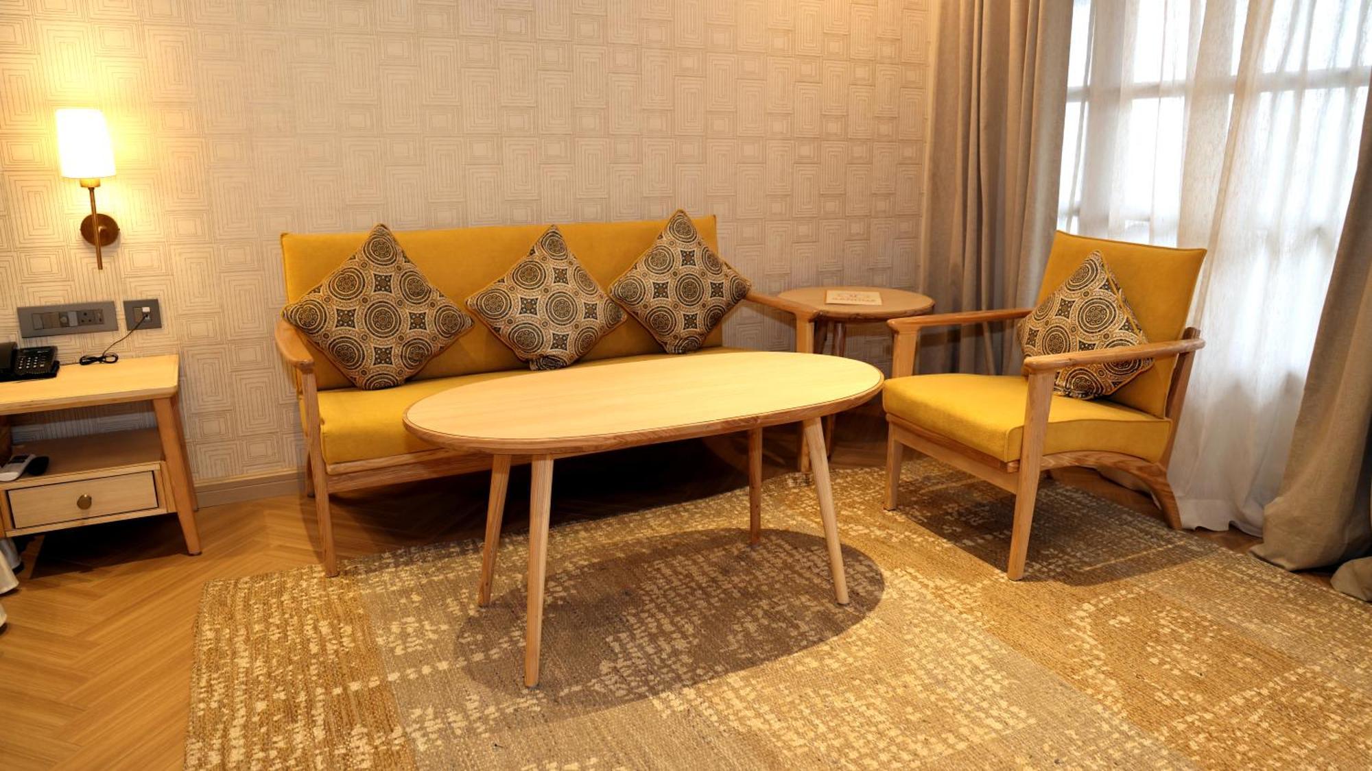 Sandoz Minerva - A Boutique Resort ムスーリー エクステリア 写真