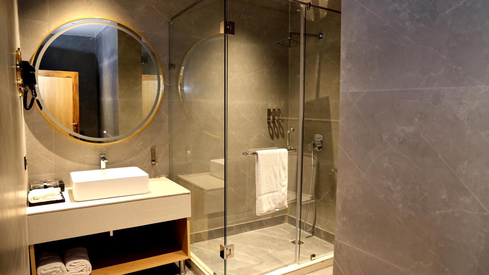 Sandoz Minerva - A Boutique Resort ムスーリー エクステリア 写真