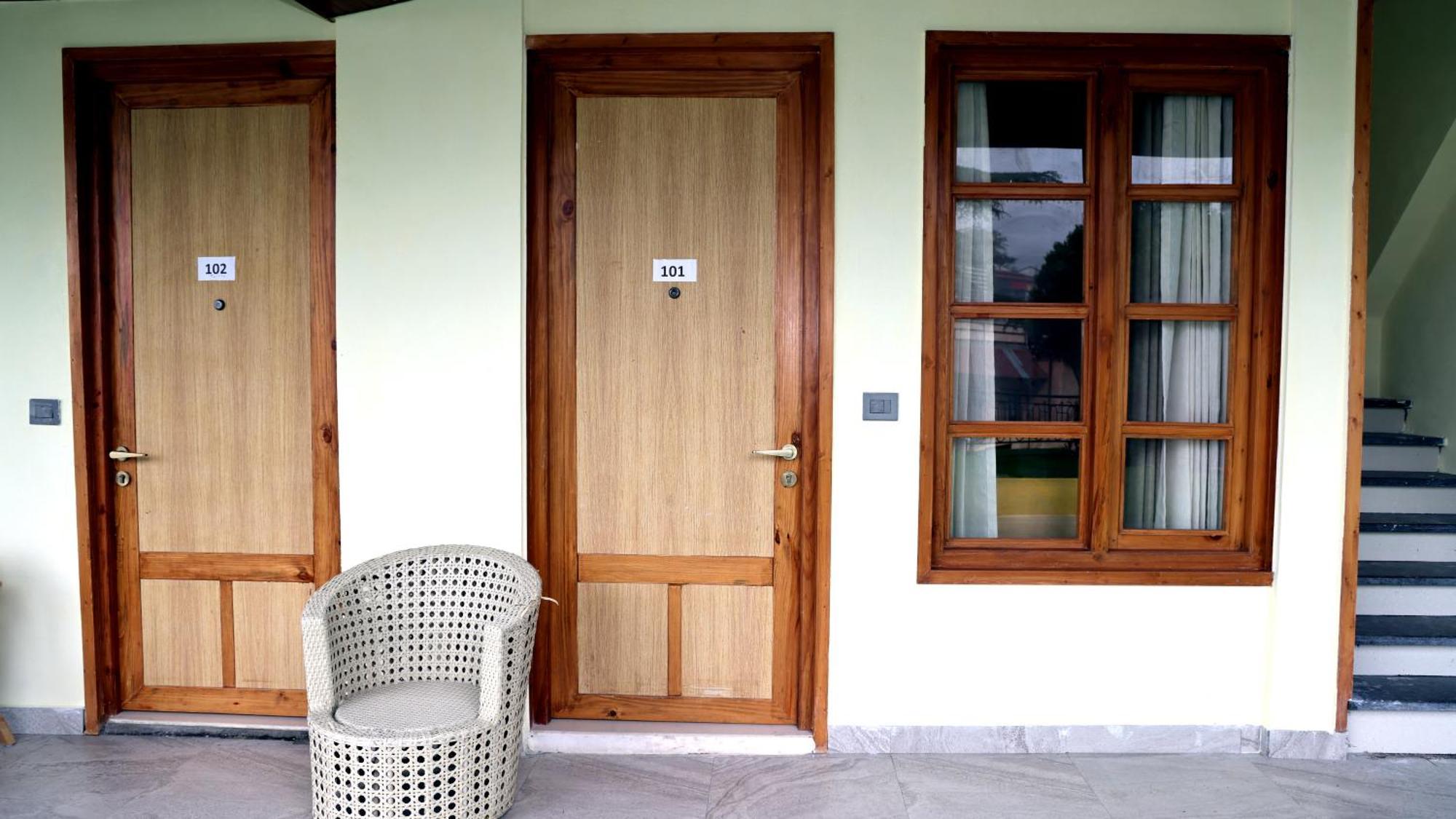 Sandoz Minerva - A Boutique Resort ムスーリー エクステリア 写真