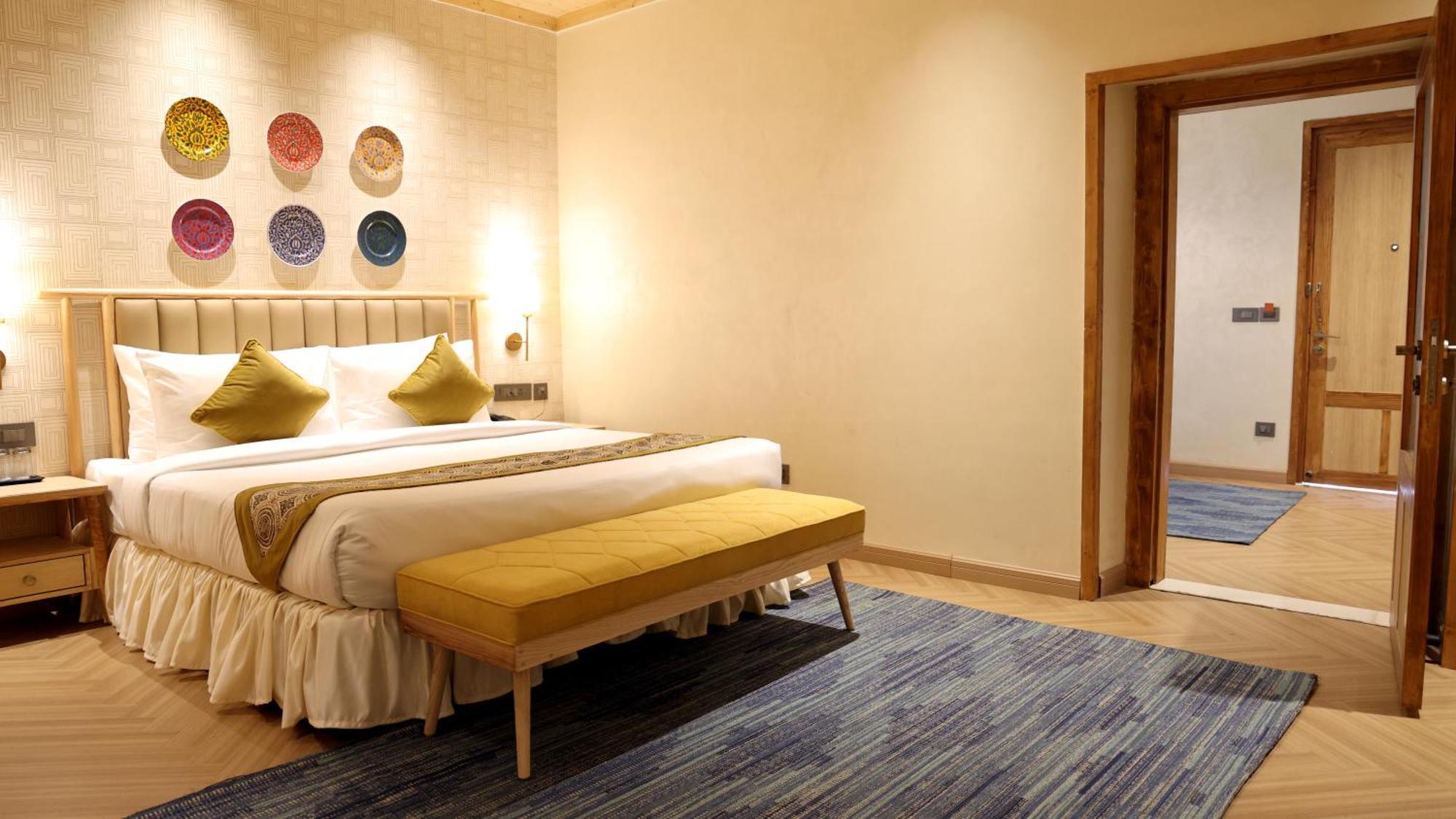 Sandoz Minerva - A Boutique Resort ムスーリー エクステリア 写真